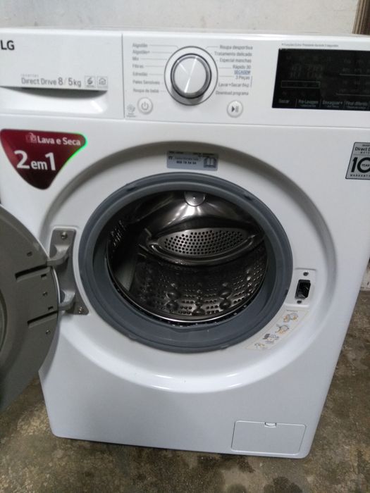Máquina de lavar e secar roupa LG 8/5kg