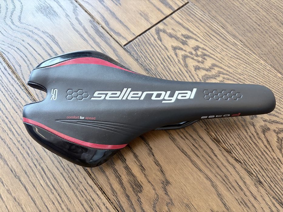Продам велосипедное сиденье Selle Royal Seta S1