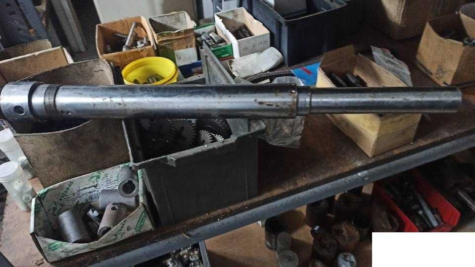 wał główny do frezarki dolnowrzecionowej gomad nowe