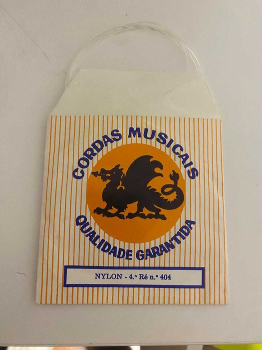 Guitarra Yamaha CG40A