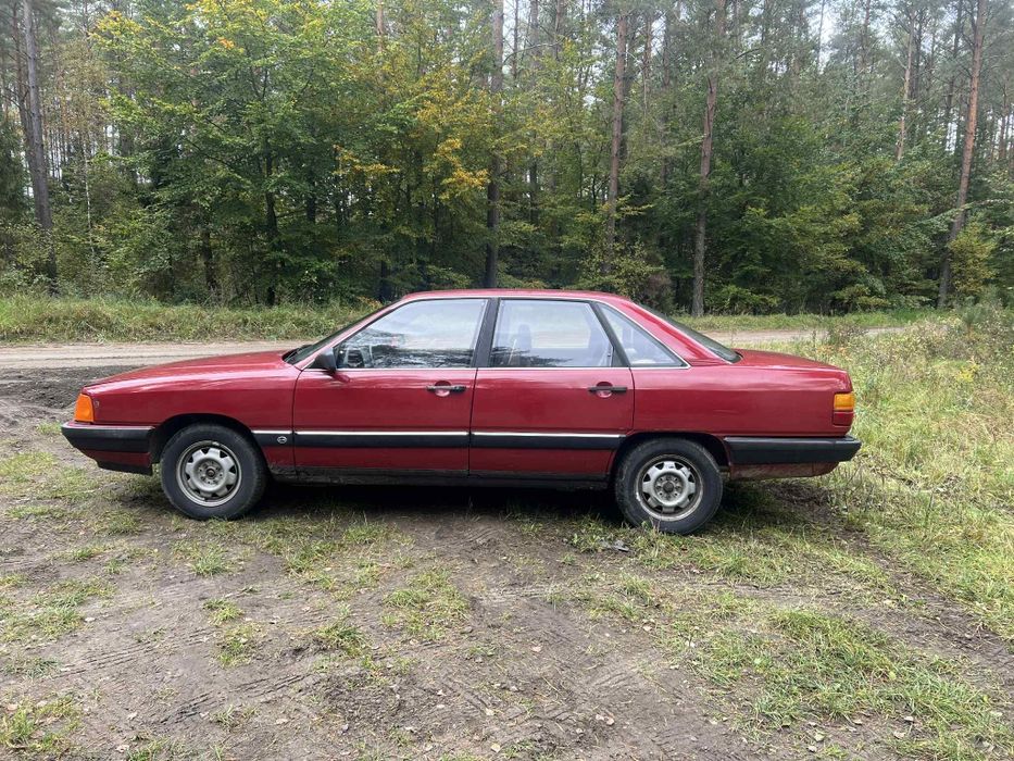 Audi 100 c3 1,8 benzyna