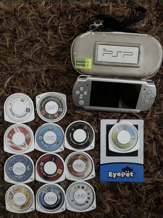 PSP Slim & Lite em bom estado