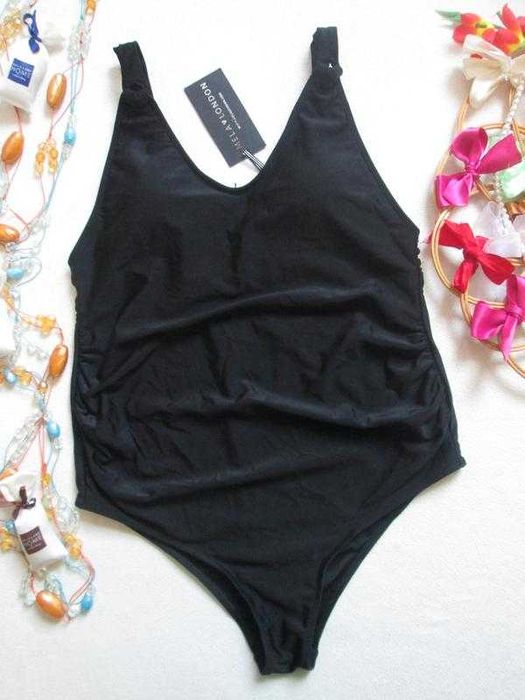 Слитный черный купальник для беременных Mela London.