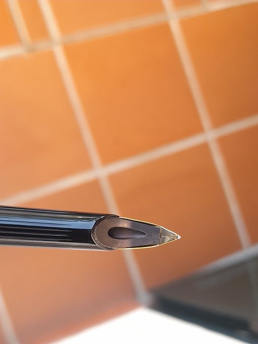 Caneta tinteiro S.T. Dupont