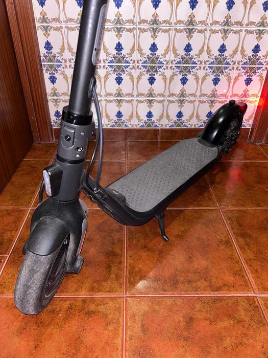 Trotinete Elétrica Segway Ninebot KickScooter F25E II