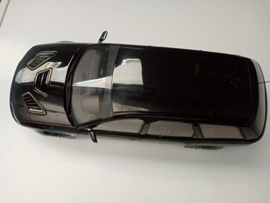 Miniaturas de carros 1.18