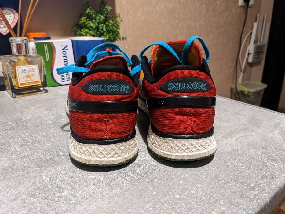 Кросівки Saucony Freedom ISO 41,5