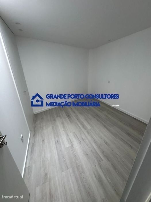 T2 Duplex  Matosinhos Sul - junto Av. Serpa Pinto