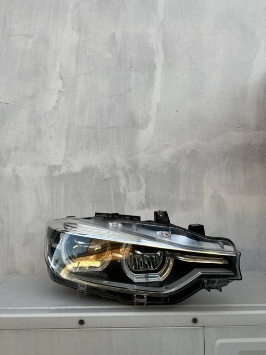 Права Led фара bmw f30