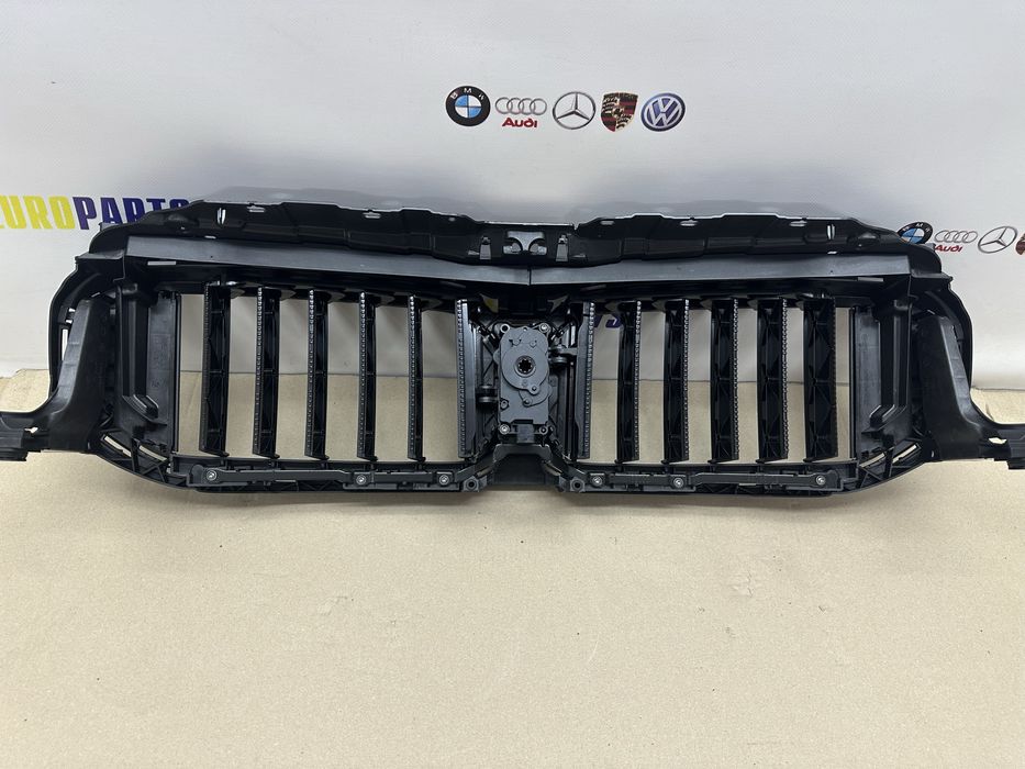 BMW G30 G31 LCI Жалюзи Оригинал Новые Рестайлинг Жалюзі