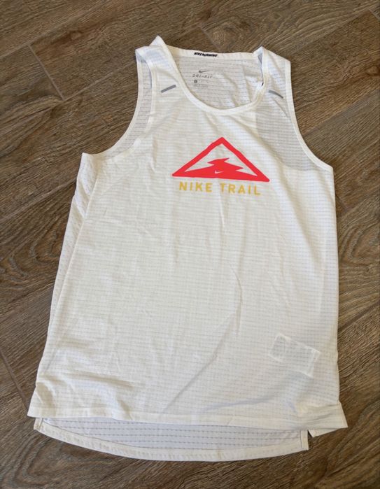 Майка nike trail розмір М