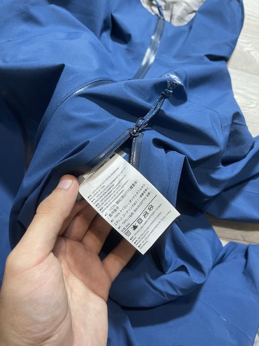 Arcteryx Zeta Ar jacket goretex womens