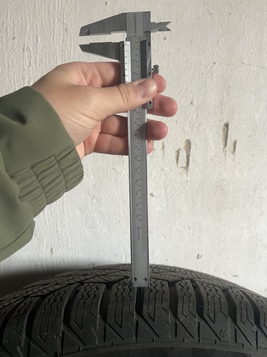 Continental Viking Contact 7, 235/60 R18 T XL