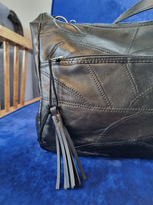 Czarna torebka na ramię