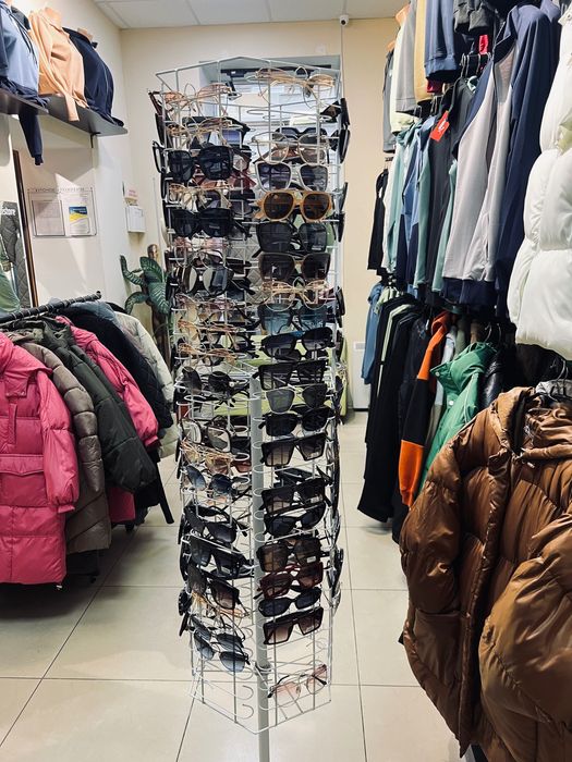 стійка для окулярів металева