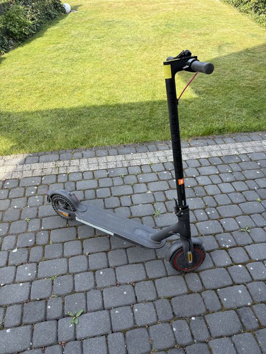 Xiaomi Mi Electric Scooter Pro 2