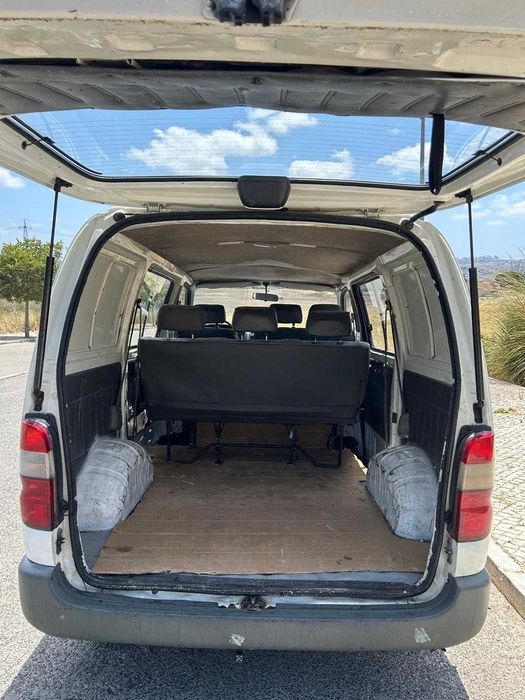 Toyota Hiace em bom estado