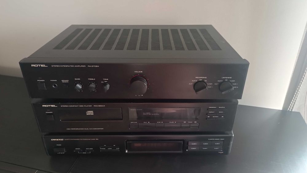 Tuner cyfrowy / radio ONKYO T-4830