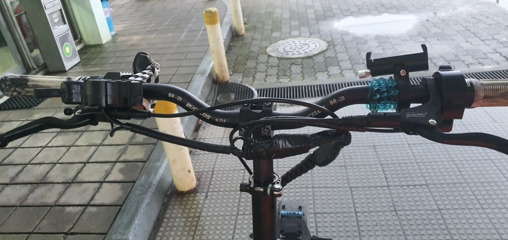 Trotinete Arwibon GT08