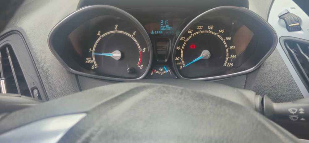 Ford B-Max — fotografia 8