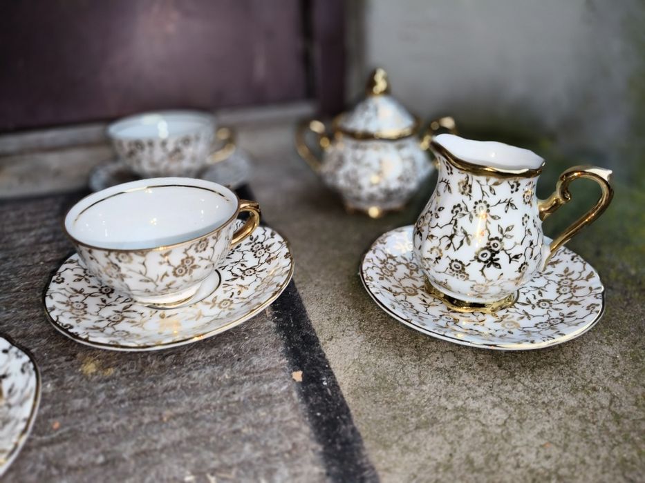 Zestaw porcelanowy serwis kawowy  Tirschenreuth z Bawarii z lat 60