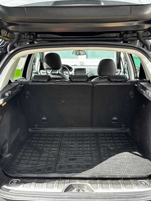 Peugeot 2008 1.2 Gasolina Automático, 2018, 119.000 km – Esmoriz