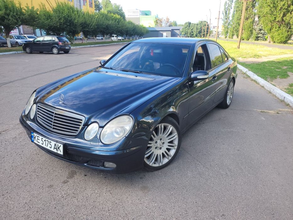Mercedes E-CLASS W21 1