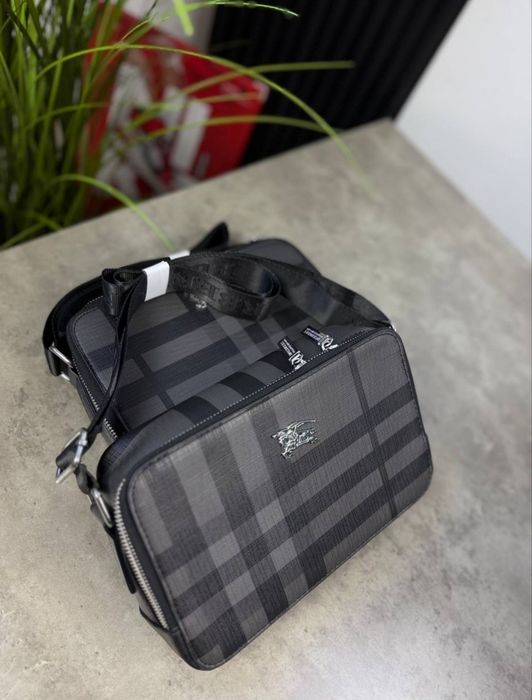 Чоловіча сумка Burberry / Месенджер через плече / Барсетка