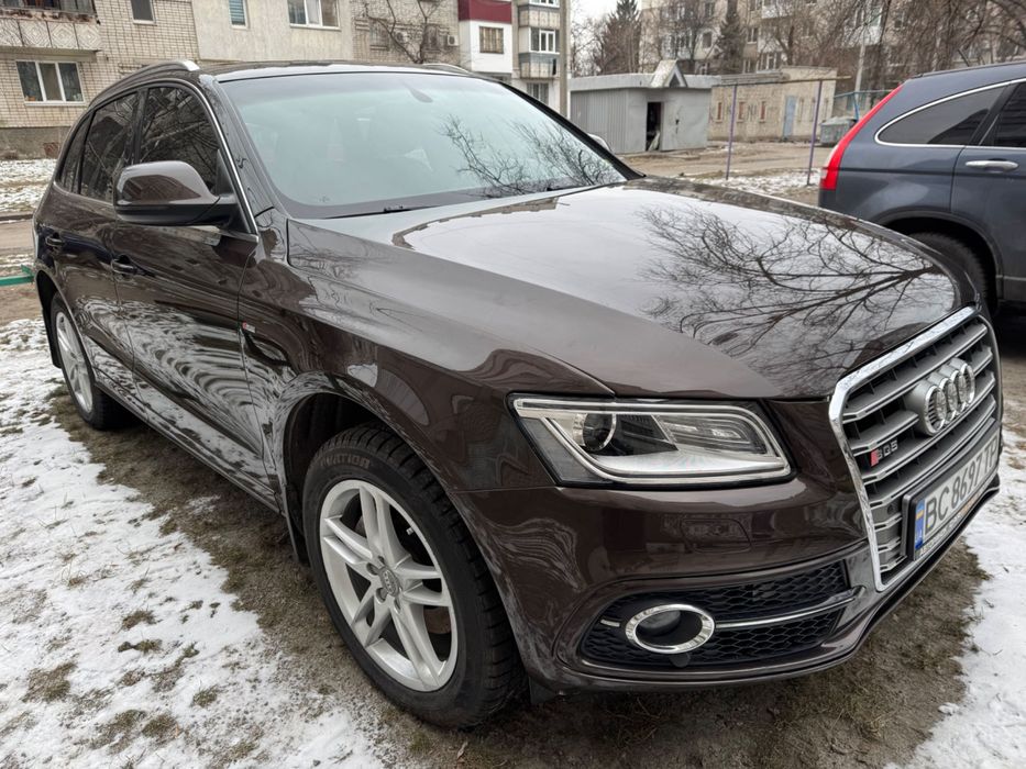 Продам Audi q5 2012
