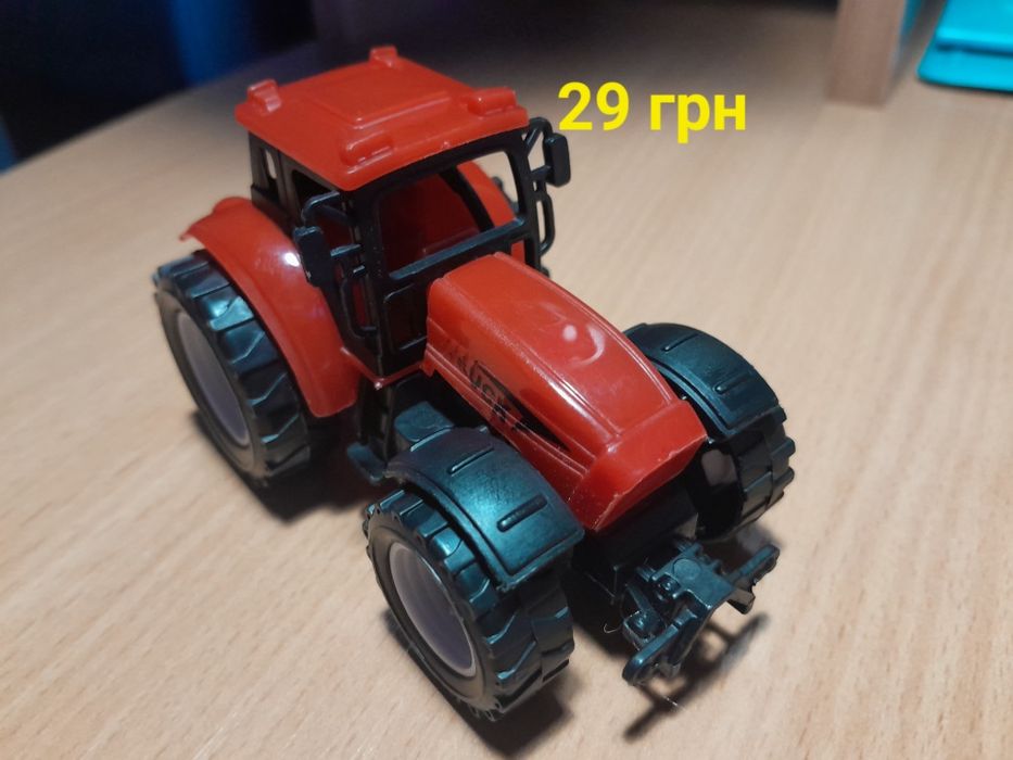 Нові та б/у тракторці