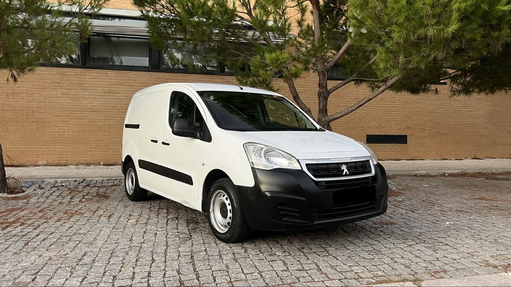 Peugeot Partner  1.6 hdi  3 lugares / 2016 Sem Adblue