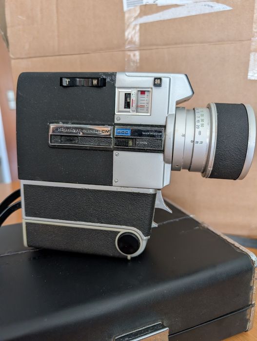 Máquina de filmar vintage Sankyo Super CM 600 – Japão – decoração/coleção
