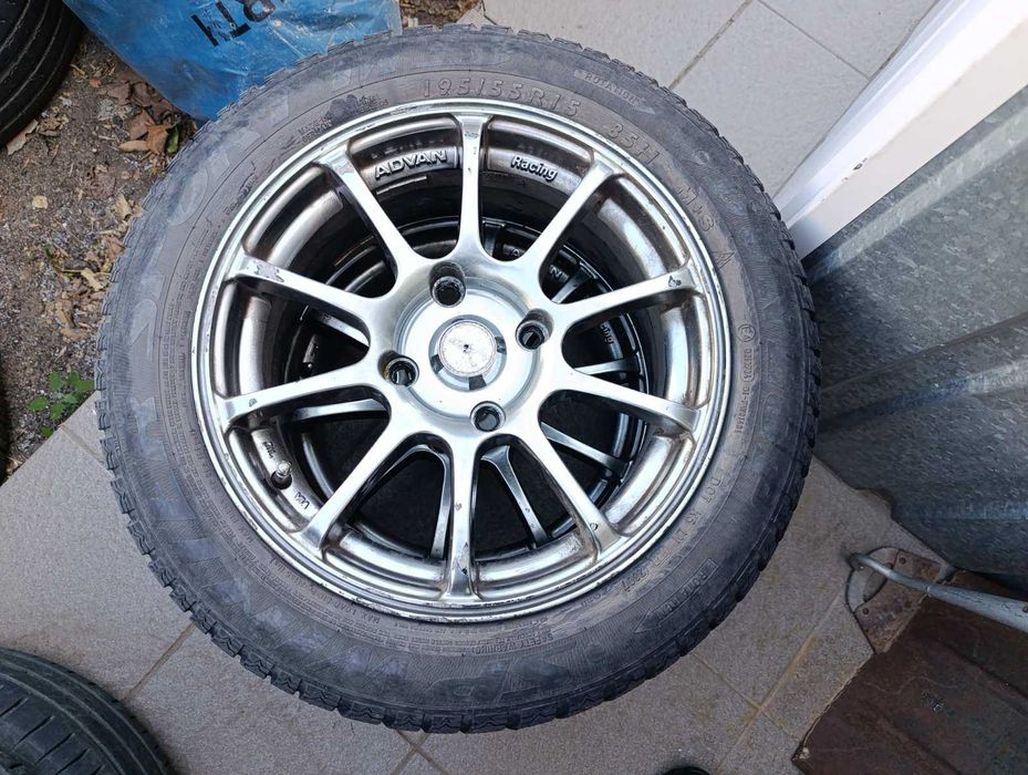 Продам ДВА диски Mitsubishi Colt 195/55/R15