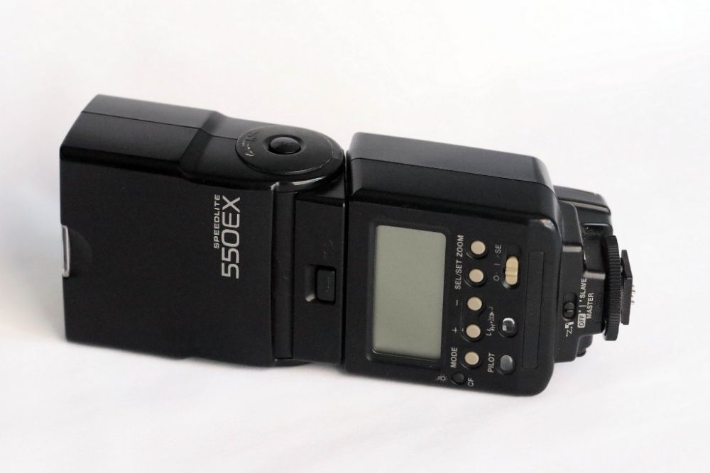 Vendo Flash Canon Speedlite 550 EX em bom estado