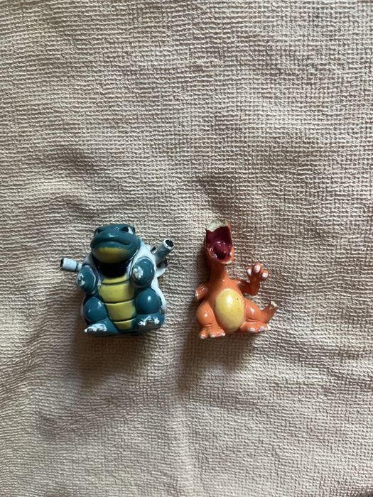 Figurki pokemon Żółw Blastoise i smoka Charizard
