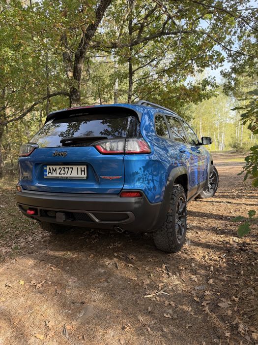 Продам Jeep Cherokee Trailhawk 2019 року
