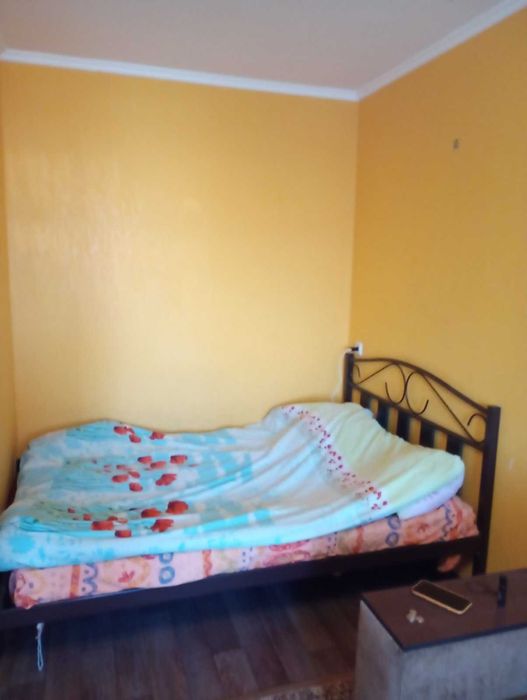 Продам 2х ком кв Салтовское  Шоссе. Отличный район. Сертификат да. TB