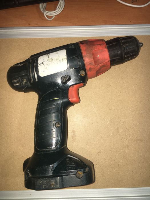 Шуруповёрт Black Decker 12v без аккумулятора