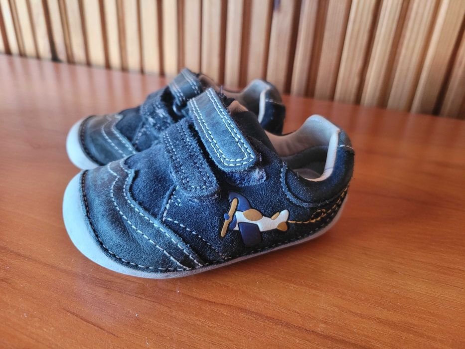 Buciki Clarks ..