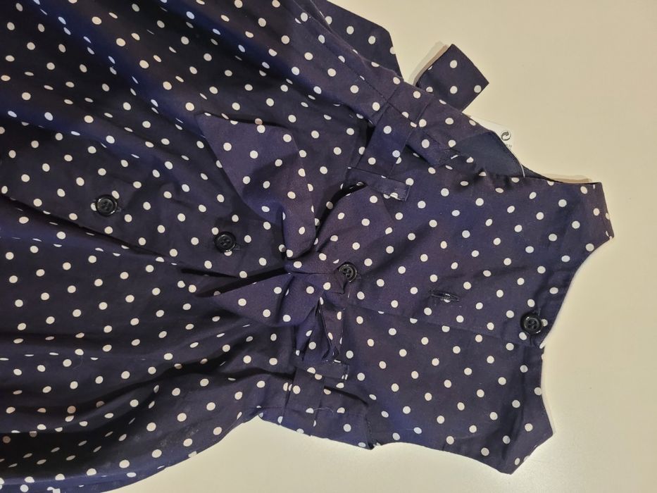 Sukienka 3-6 MC granatowa z groszki wiązana kokarda