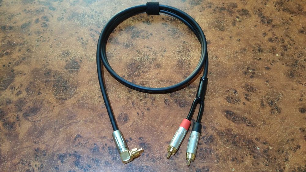 Hi-Fi сабвуферный Y-образный кабель RCA/2RCA Mogami Neglex W2534