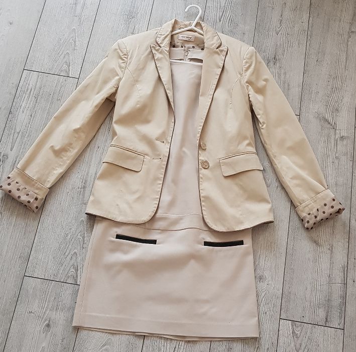 Sukienka ORSAY beżowa klasyczna JAK NOWA