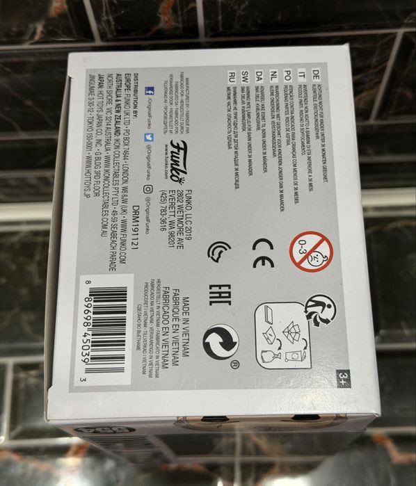 Funko Pop! Geralt (Igni) 554 Witcher 3 GameStop Glows in the dark