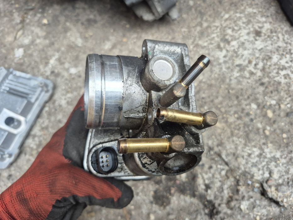 Przepustnica vw audi seat skoda 1.6 mpi benzyna a3 golf altea touran