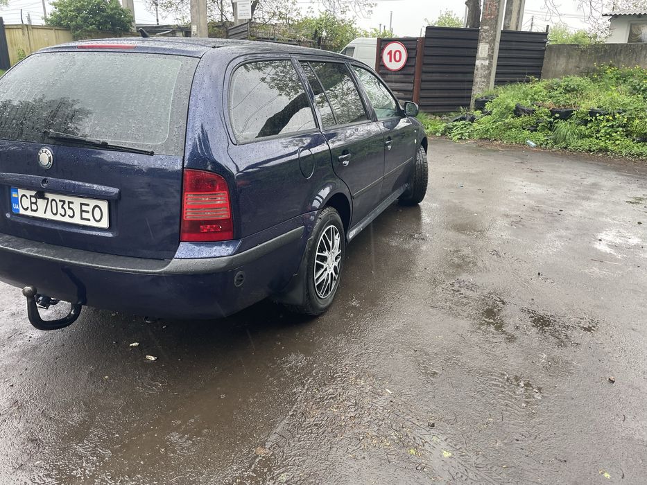 Продам skoda oktavia tour