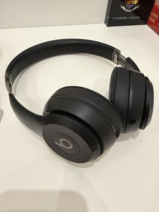 Phones beats solo 4