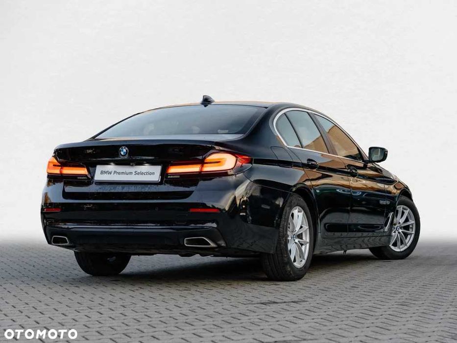 Wynajem Taxi BMW 5/Lexus ES