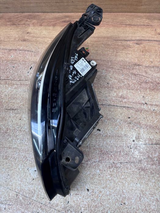 Lampa przednia prawa Peugeot 308 T9 Full led