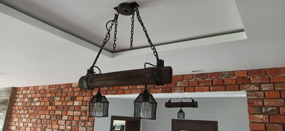Lampa / żyrandol LOFT, wykonane z drewnianej belki