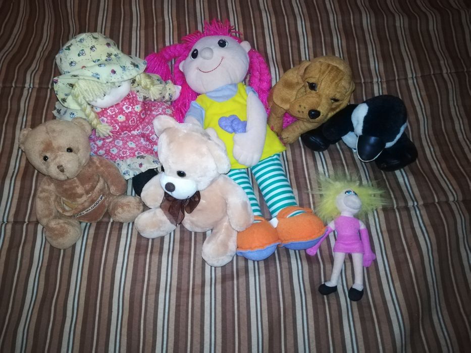 Lote de 10 bonecos de pelúcia